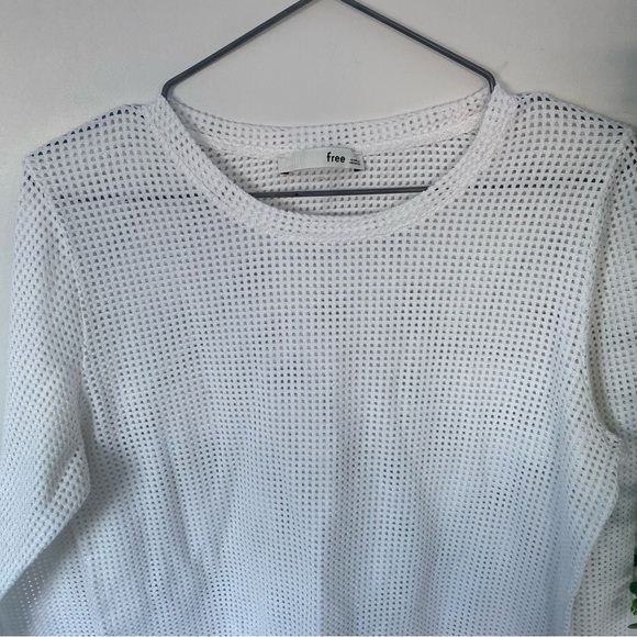 Aritzia Wilfred Free White Mesh Look Sweater Size Large - Picture 2 of 13